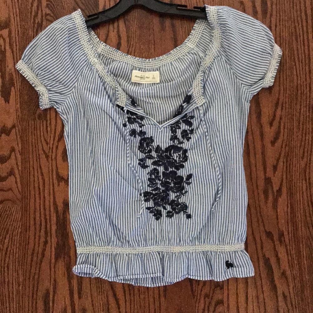 Abercrombie top
